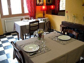 Hotel Le Relais Du Coustoubi Campouriez Zewnętrze zdjęcie